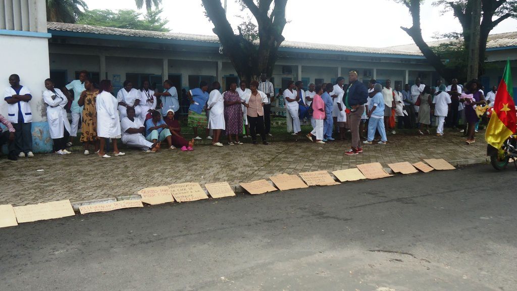 Grève à l'hôpital Laquintinie de Douala.