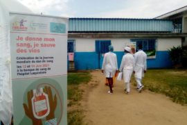 Campagne de don de sang à l'hôpital Laquintinie de Douala. Photo: Mathias Mouendé Ngamo