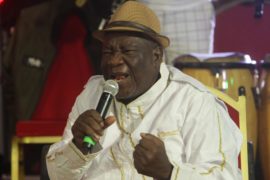 L'artsite Nkotti François est décédé.