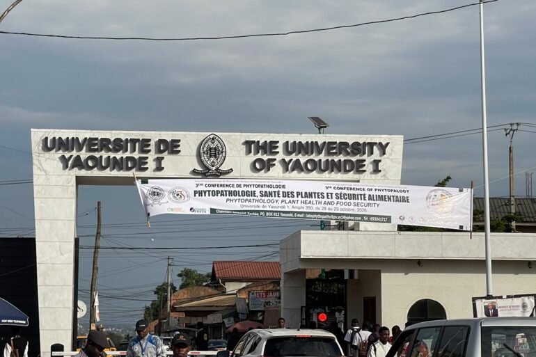 A l'univsersité de Yaoundé 1, les anciennes pièces de monnaie de la BEAC créent des désaccords entre étudiants et commerçants.